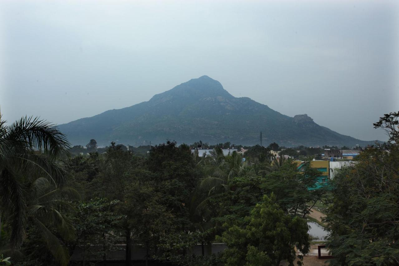 Hotel Siva Sakthi Tiruvannāmalai المظهر الخارجي الصورة