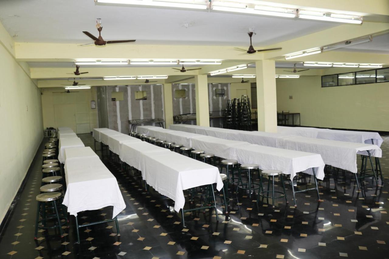 Hotel Siva Sakthi Tiruvannāmalai المظهر الخارجي الصورة