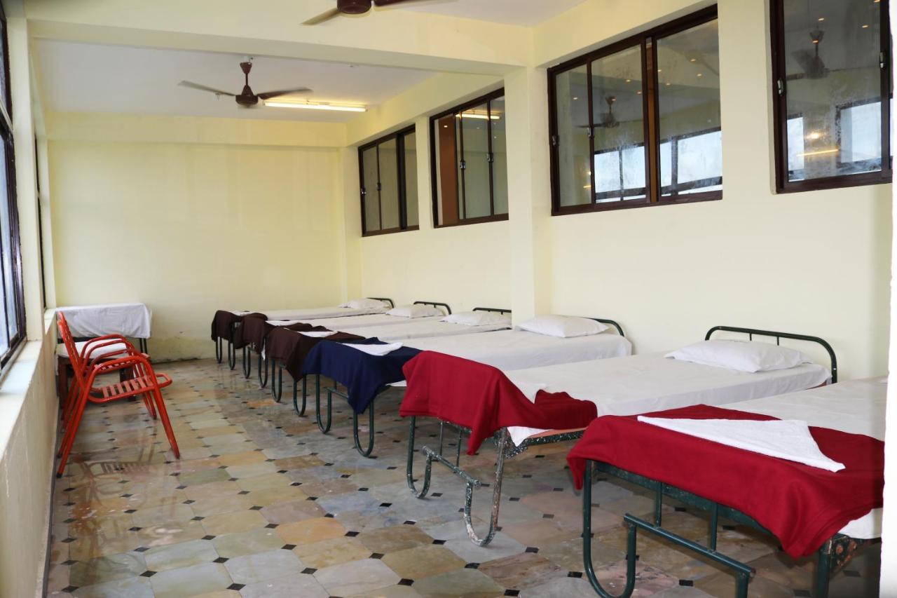 Hotel Siva Sakthi Tiruvannāmalai المظهر الخارجي الصورة