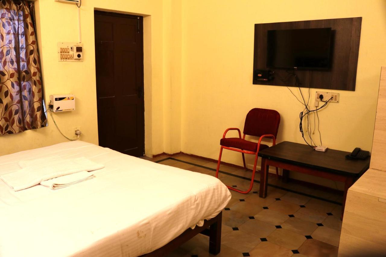 Hotel Siva Sakthi Tiruvannāmalai المظهر الخارجي الصورة