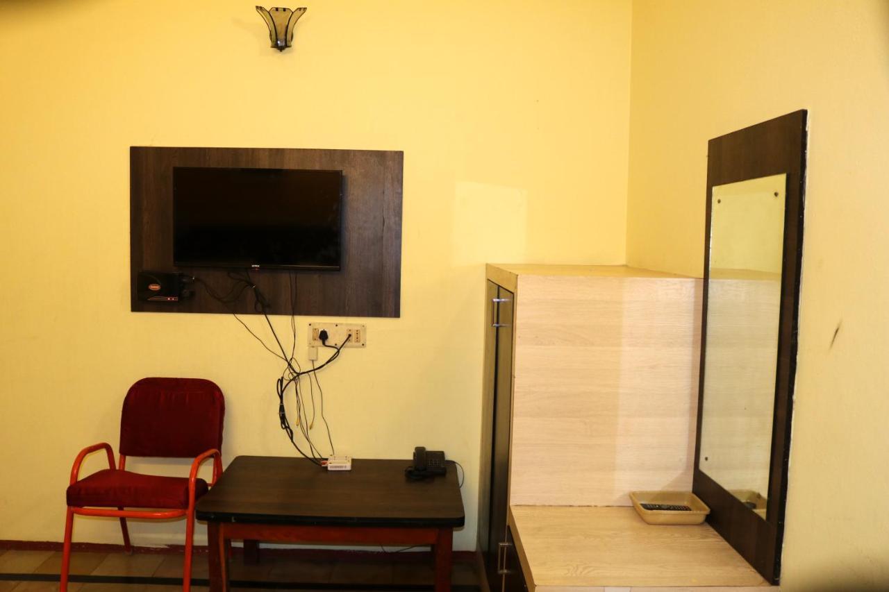 Hotel Siva Sakthi Tiruvannāmalai المظهر الخارجي الصورة