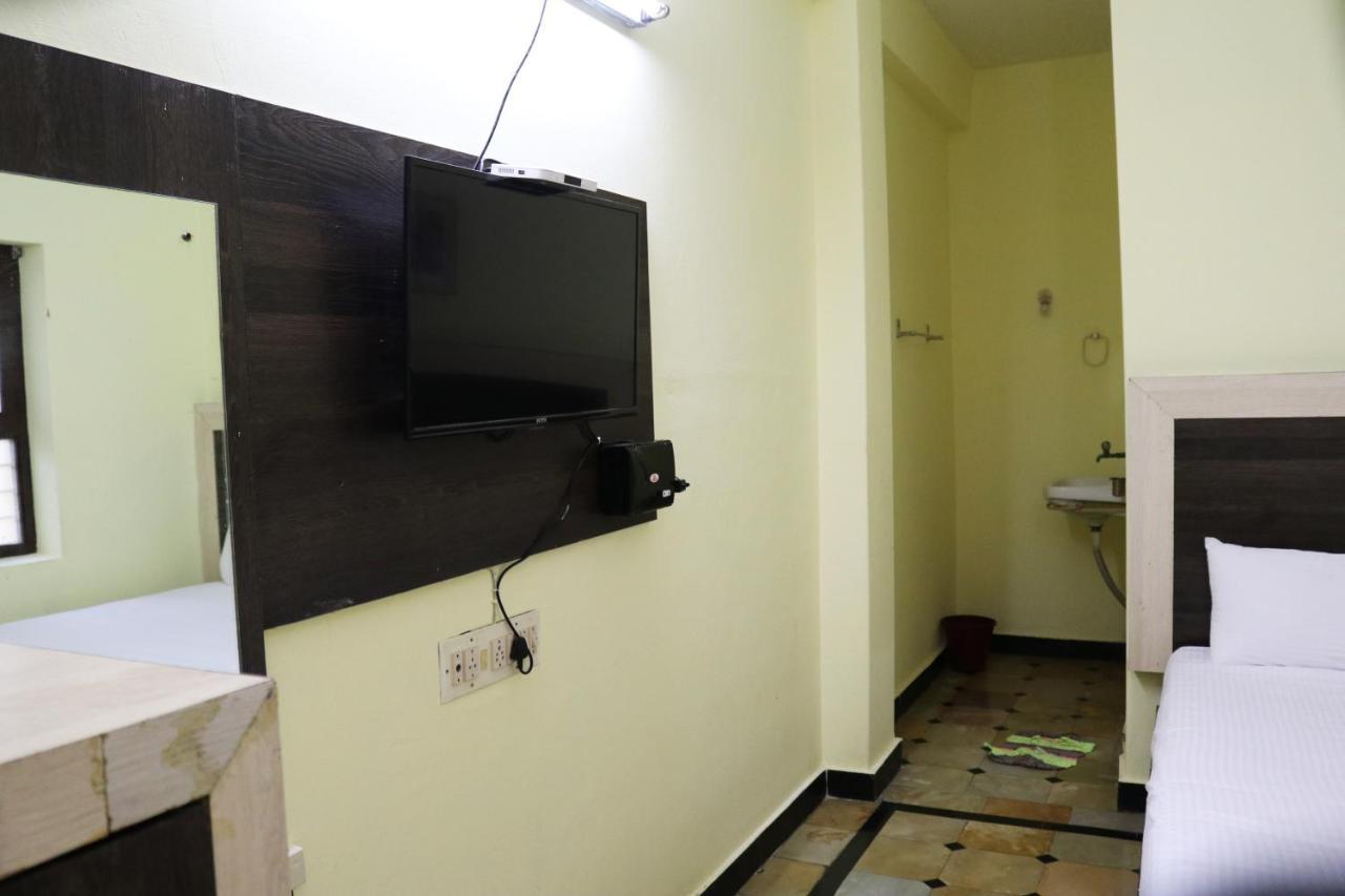 Hotel Siva Sakthi Tiruvannāmalai المظهر الخارجي الصورة